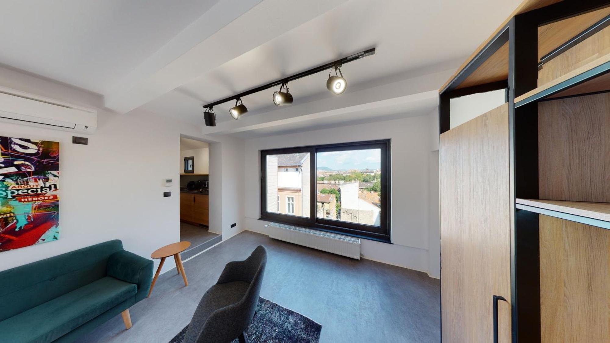 Aparthotel In *