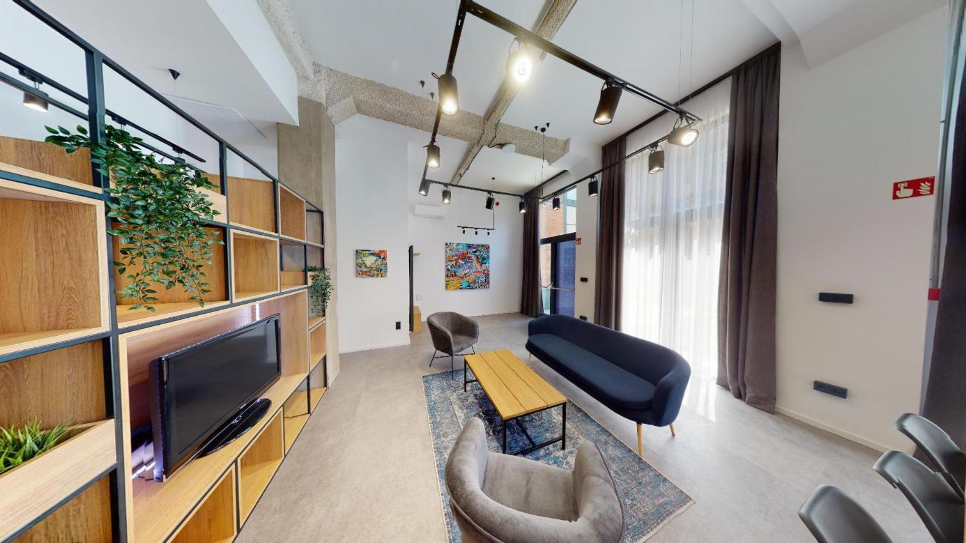 Aparthotel In *